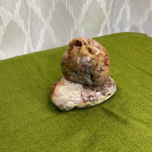 Natural Stone Sculpture - Pink Amethyst Free Form - Picture 9 of 12